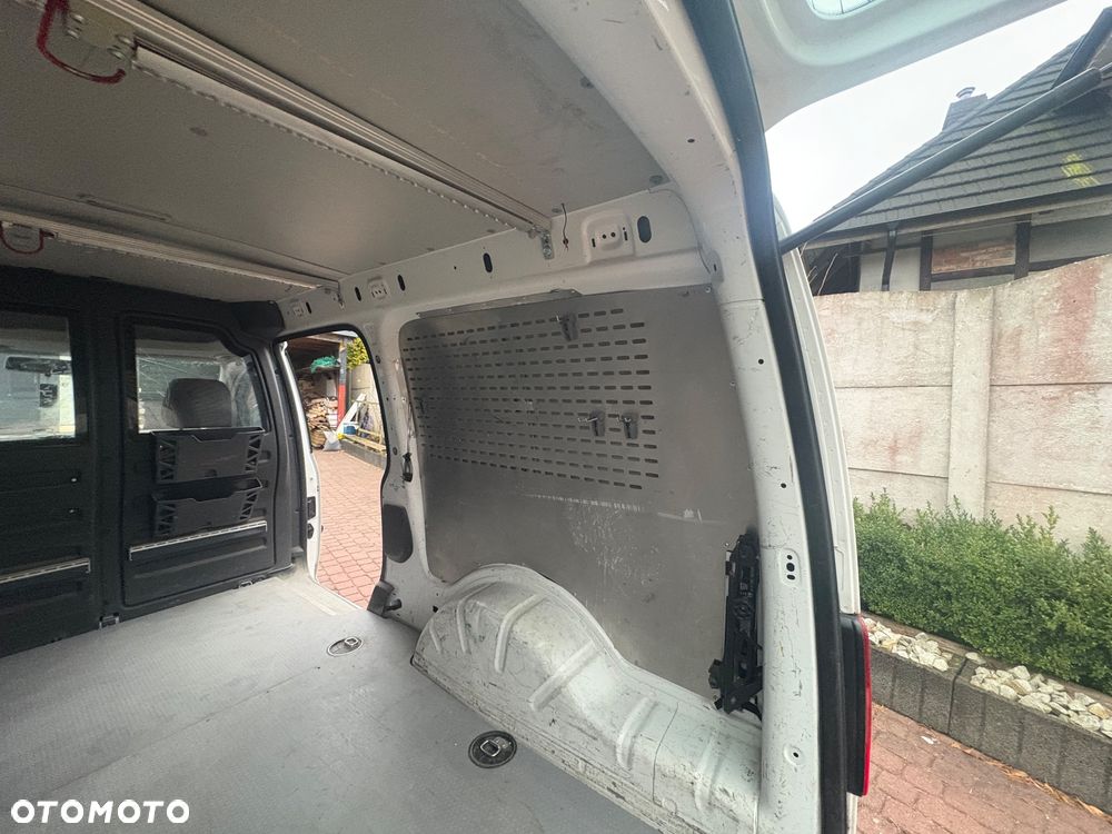 Volkswagen CADDY - 9