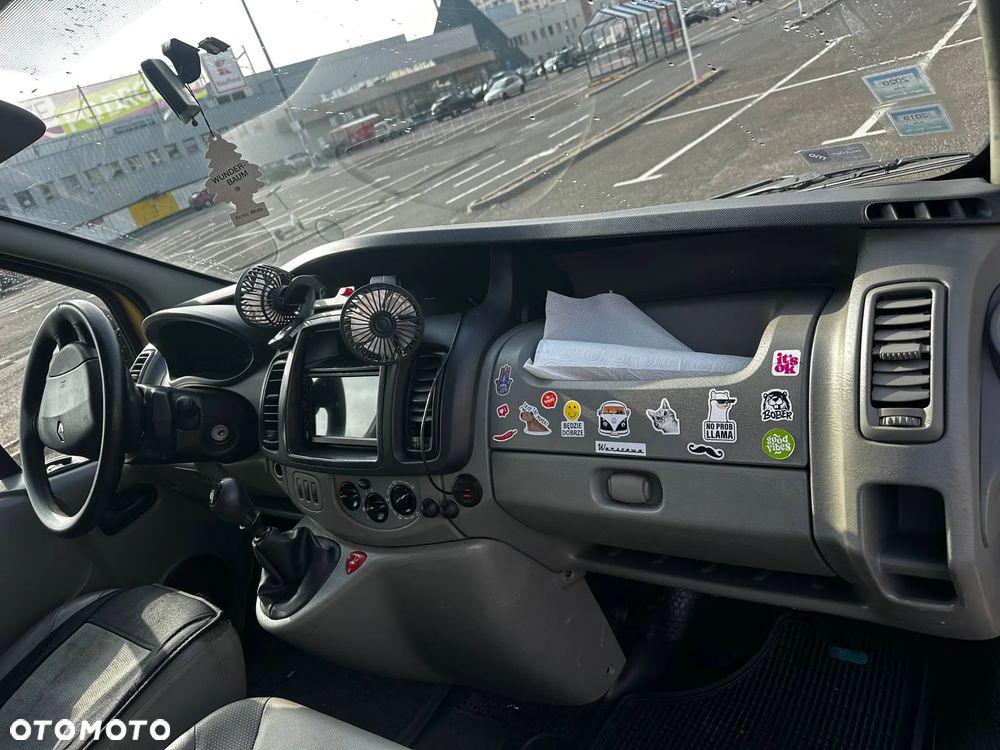 Renault Trafic - 15
