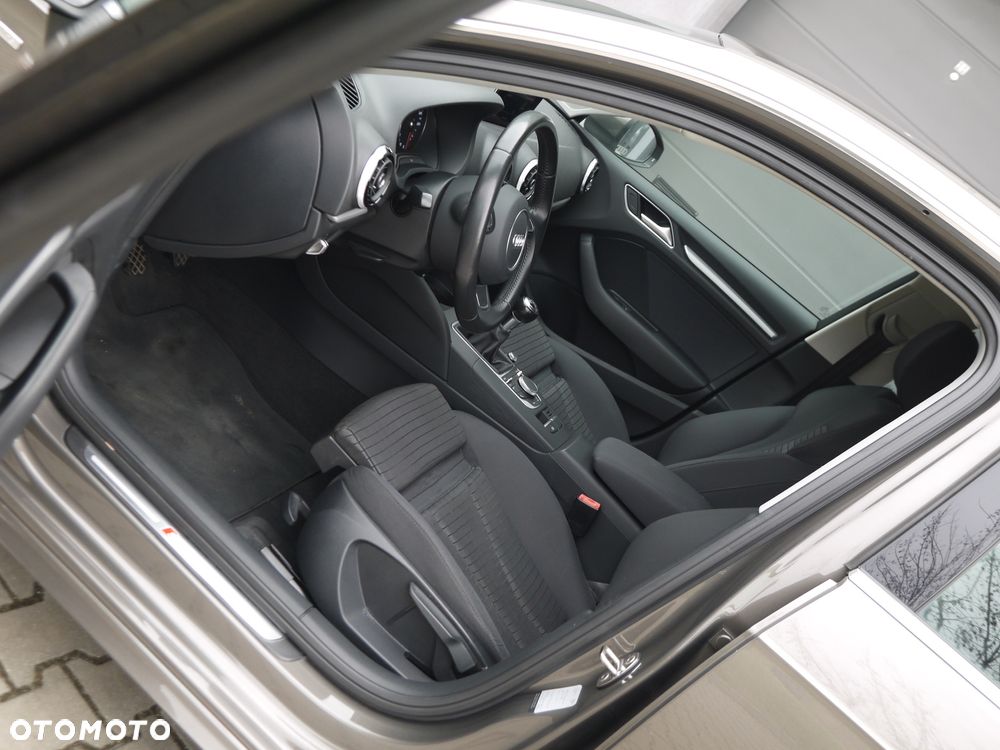 Audi A3 Sportback 2.0 TDI (clean diesel) S line Sportpaket - 13