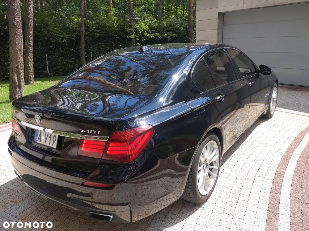 BMW Seria 7 740i - 6