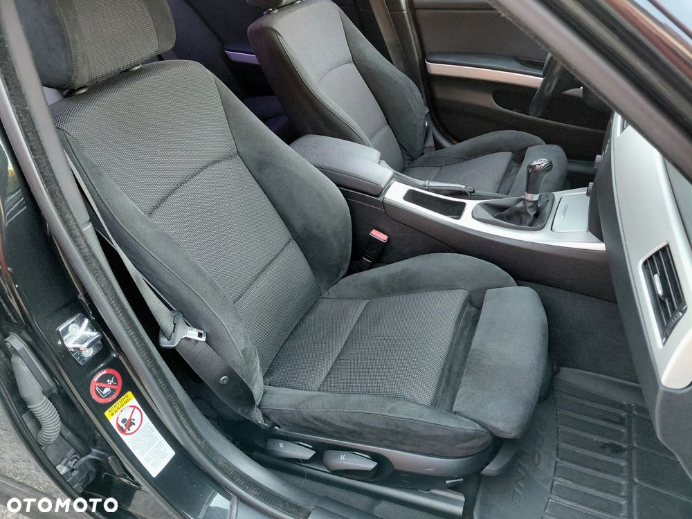 BMW Seria 3 318i - 6