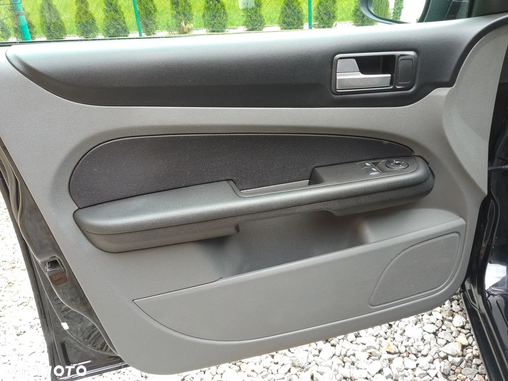 Ford Focus - 14