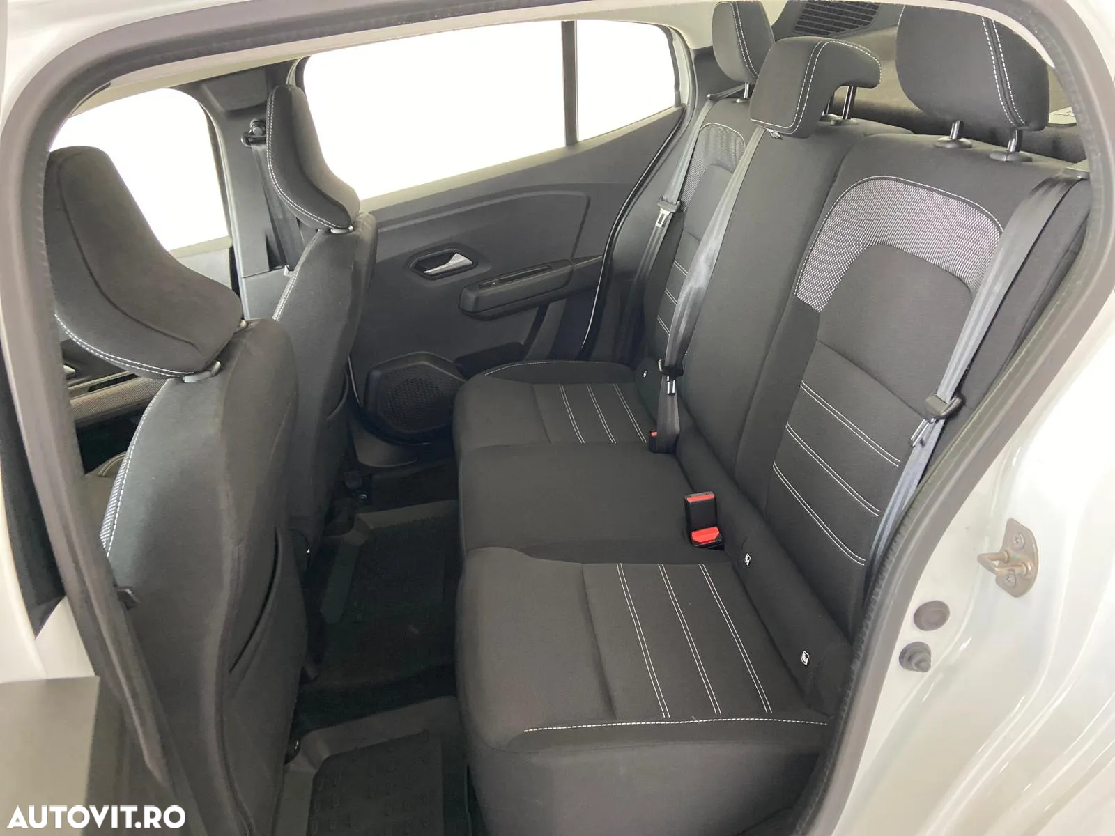 Dacia Logan TCe 90 MT6 Expression - 7
