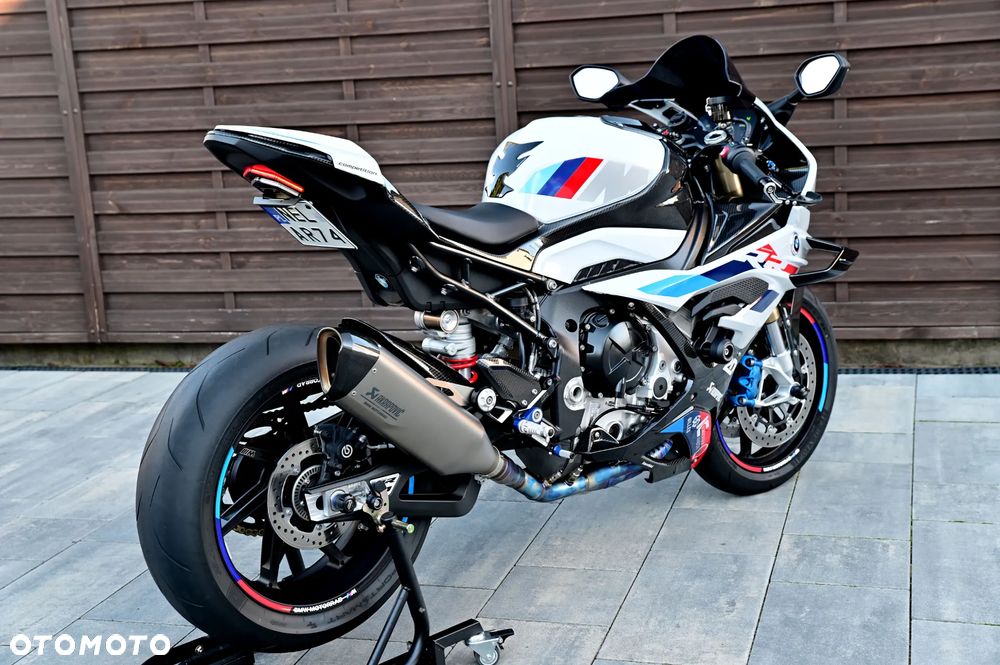 BMW S - 4