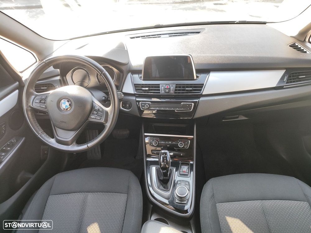 BMW 216 Gran Tourer d Auto - 9