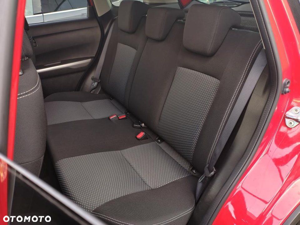 Suzuki Vitara - 12