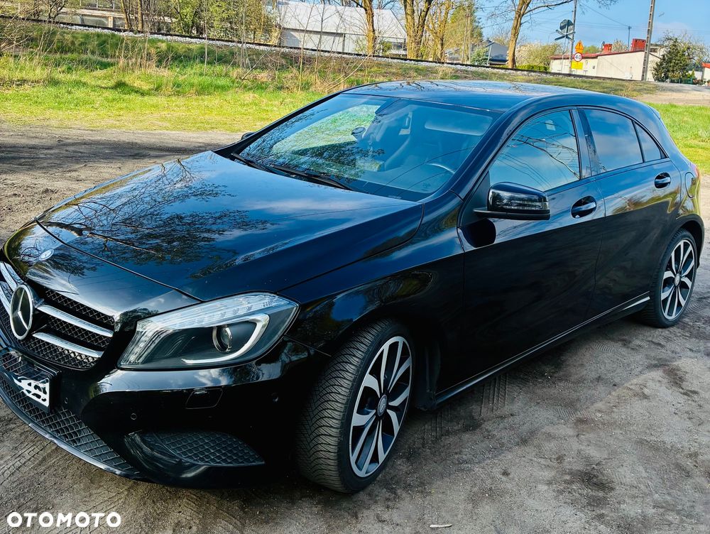 Mercedes-Benz Klasa A 180 7G-DCT - 3