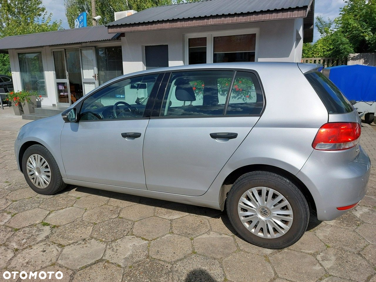 Volkswagen Golf - 6