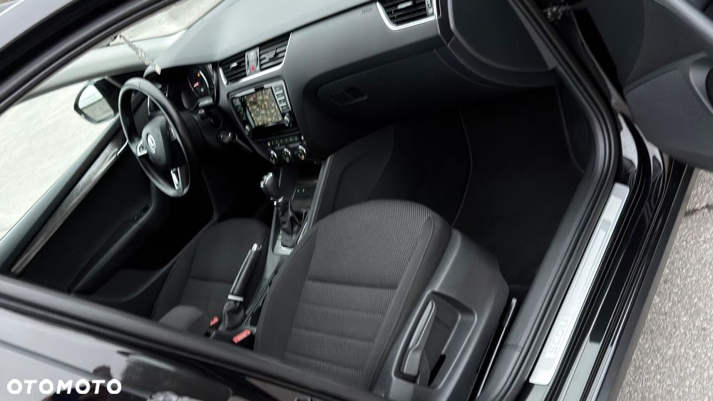 Skoda Octavia 2.0 TDI 4x4 DSG Scout - 33