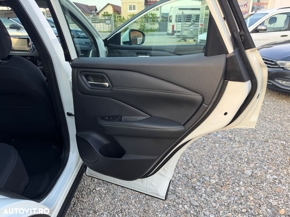 Nissan Qashqai 1.3 DIG-T N-TEC - 12