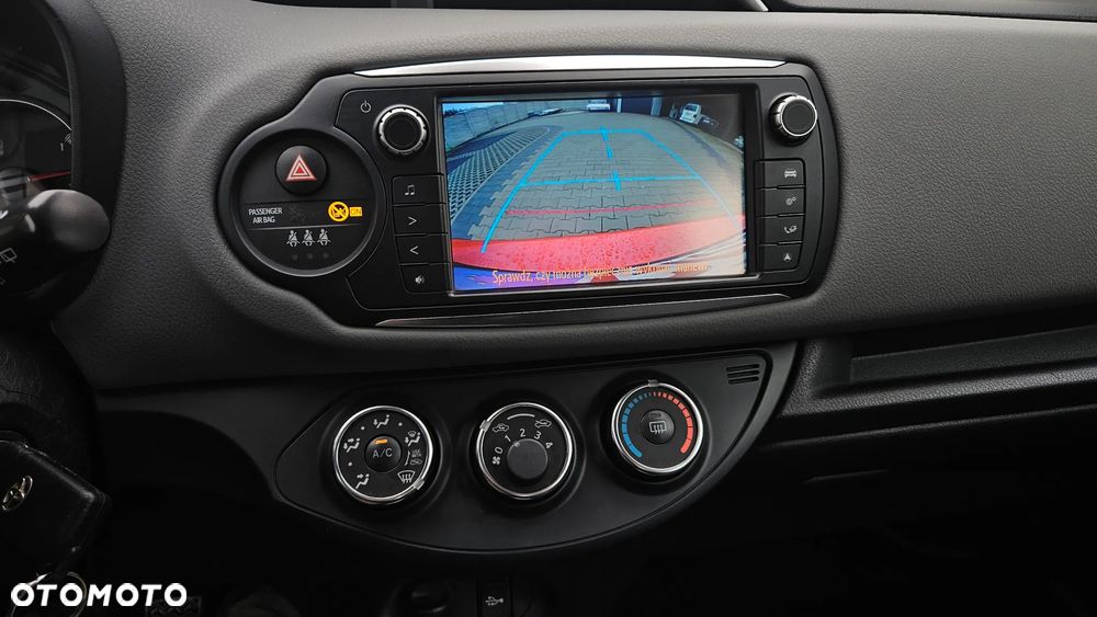 Toyota Yaris 1.0 Premium - 20