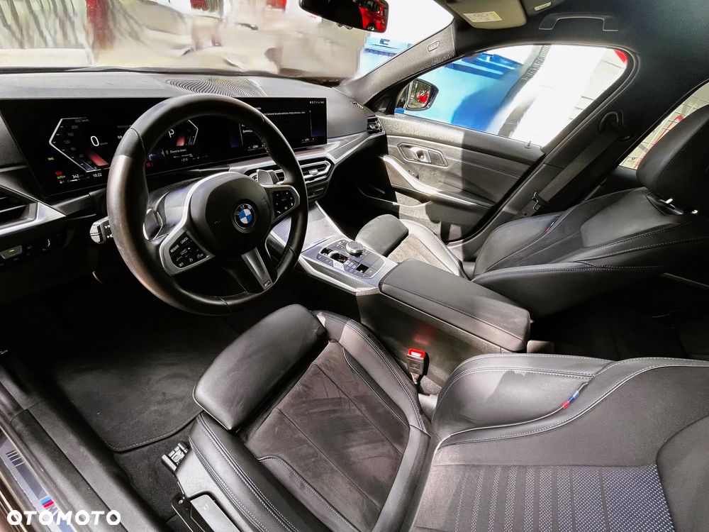 BMW Seria 3 318i M Sport - 13