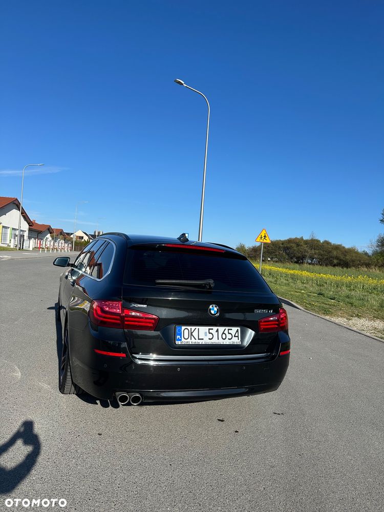 BMW Seria 5 525d xDrive Luxury Line - 3