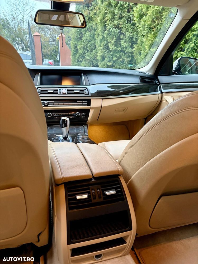 BMW Seria 5 520d Aut. Luxury Line - 15