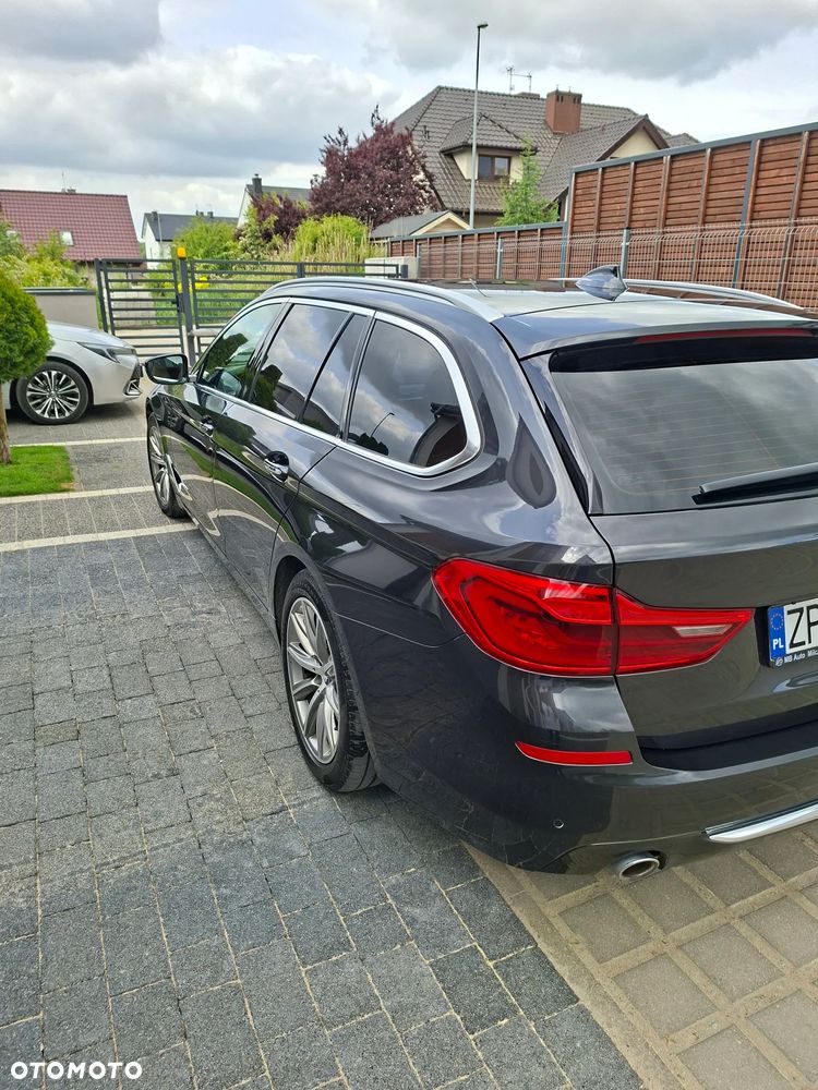 BMW Seria 5 520d Luxury Line sport - 13