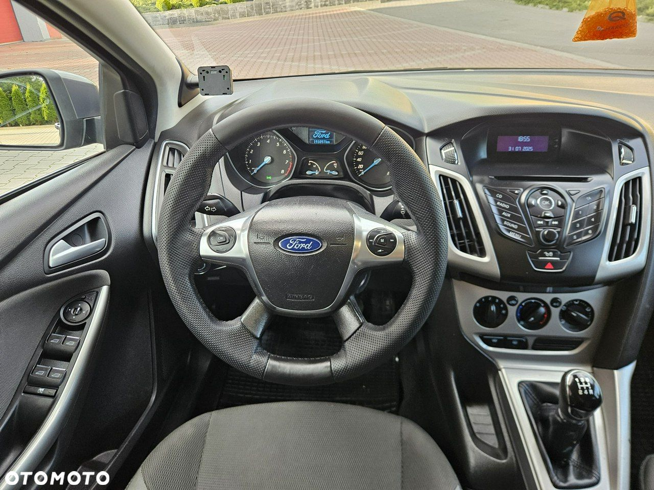 Ford Focus - 23