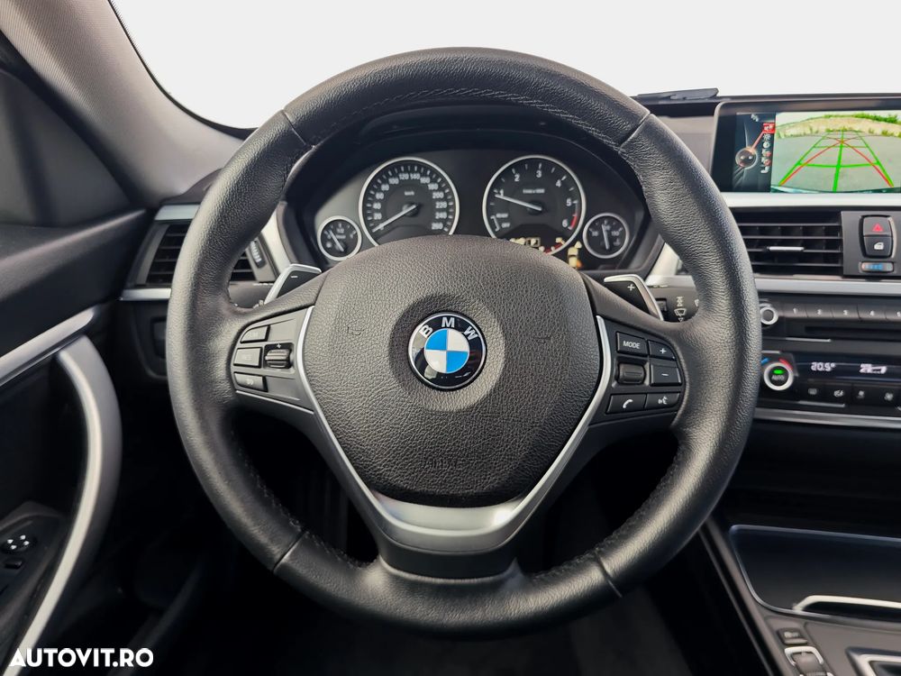 BMW Seria 3 320d Sport-Aut. Luxury Line - 13