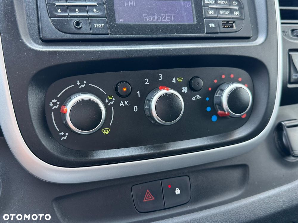 Renault Trafic - 26