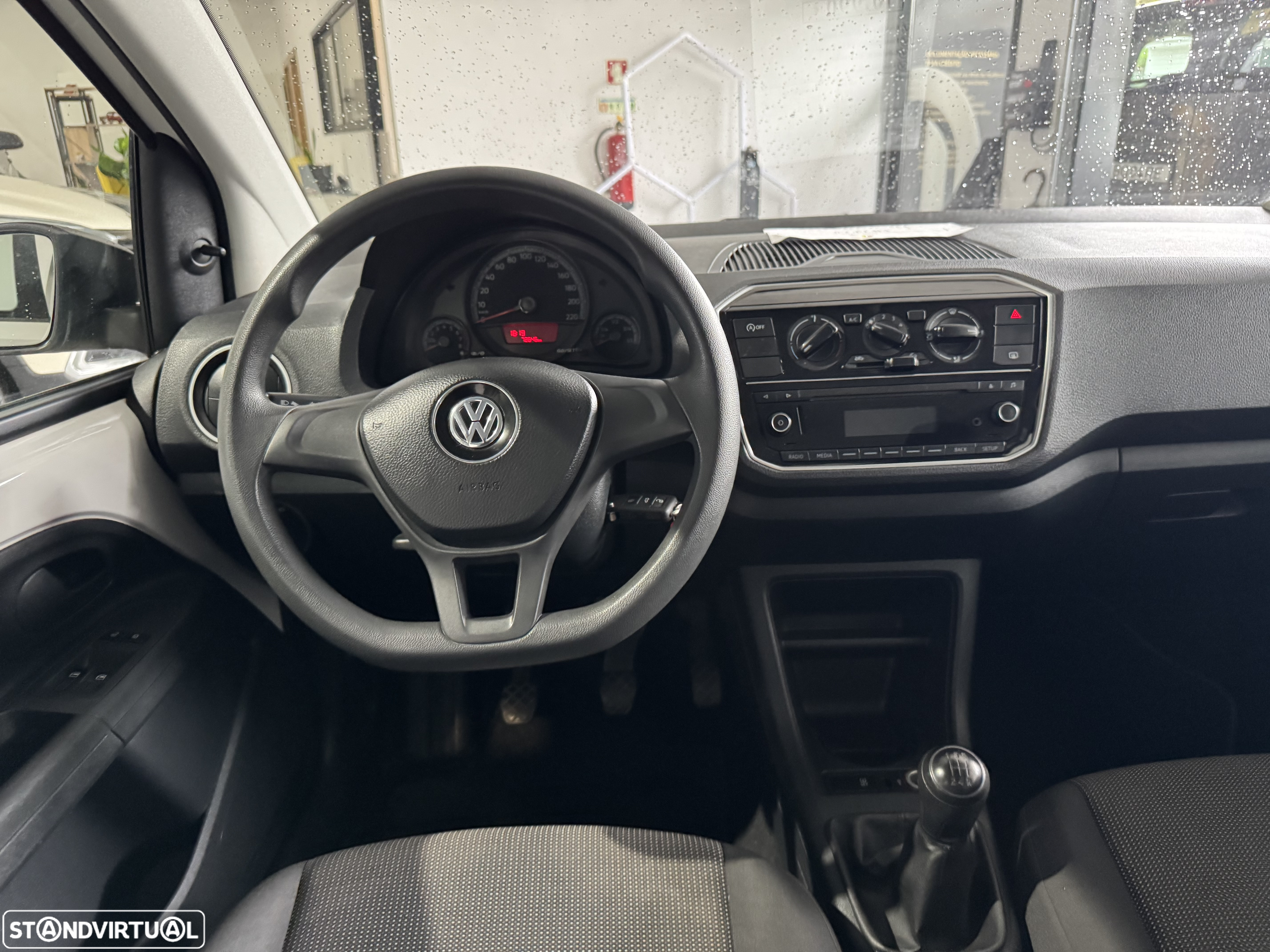 VW Up! Active - 9