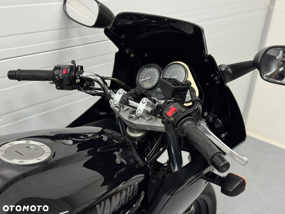 Yamaha FZ6 - 10