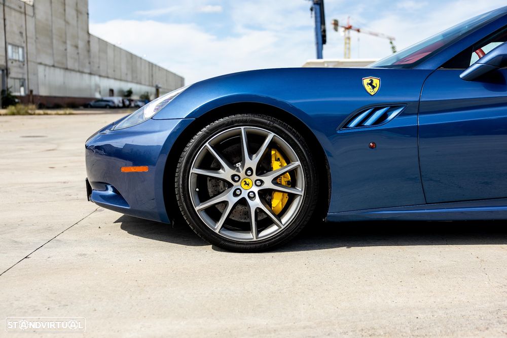 Ferrari California F1 - 25