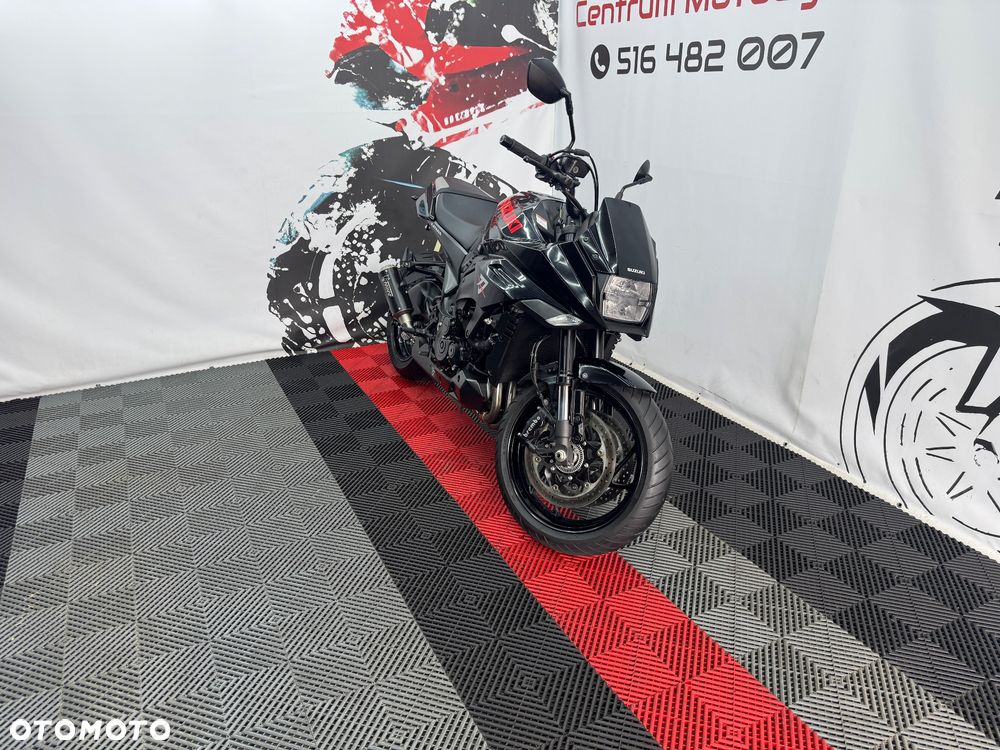 Suzuki GSX - 40
