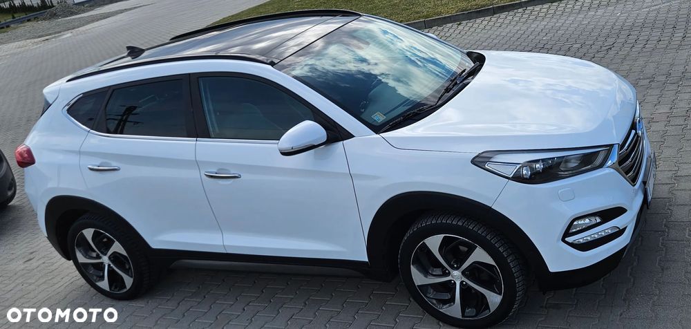 Hyundai Tucson 2.0 CRDI 4WD Automatik Premium - 8