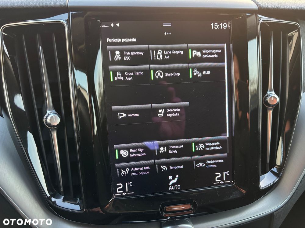 Volvo XC 60 B4 B Momentum Pro - 31