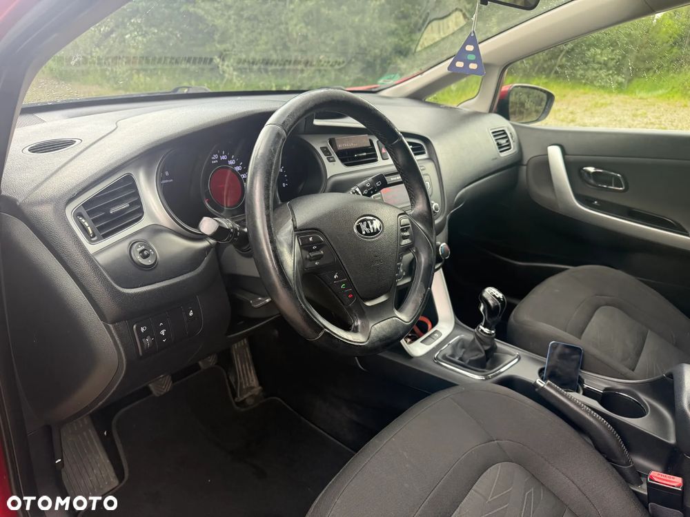 Kia Ceed 1.6 GDI L - 19