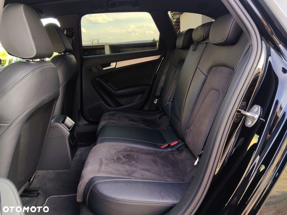 Audi A4 Avant 2.0 TDI DPF quattro S line Sportpaket - 29