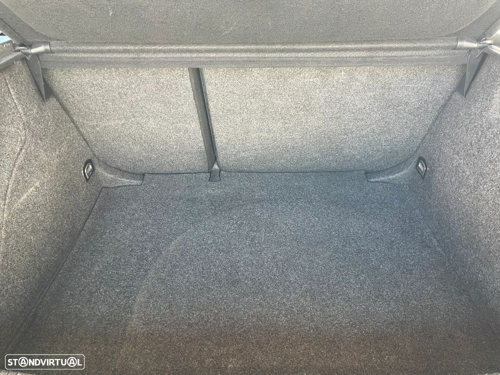VW Golf 1.9 TDi Highline - 2