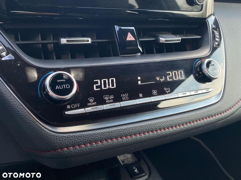 Toyota Corolla 2.0 Hybrid GR Sport - 22