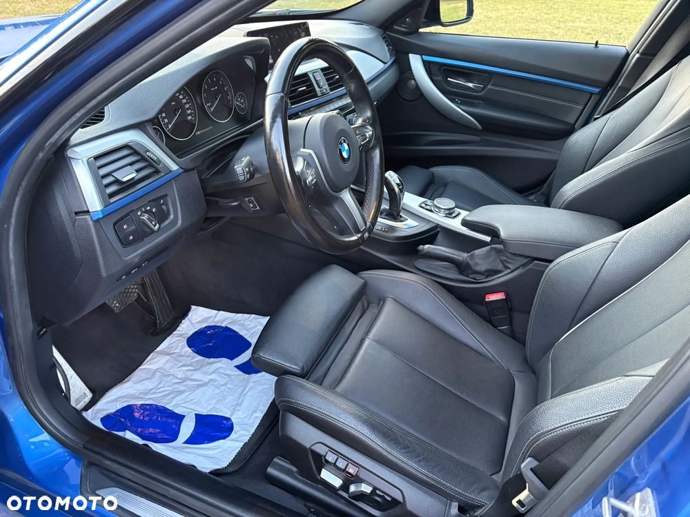 BMW Seria 3 340i xDrive M Sport - 30