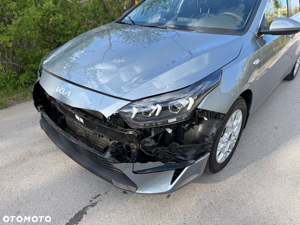 Kia Ceed 1.6 CRDi mHEV Business Line DCT - 13