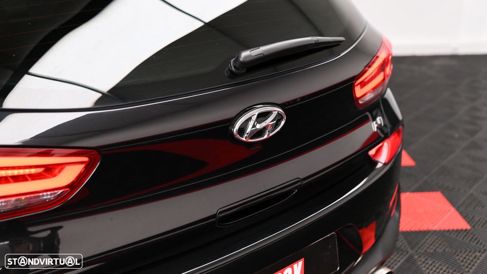 Hyundai i30 N 2.0 T-GDi Performance Pack - 30