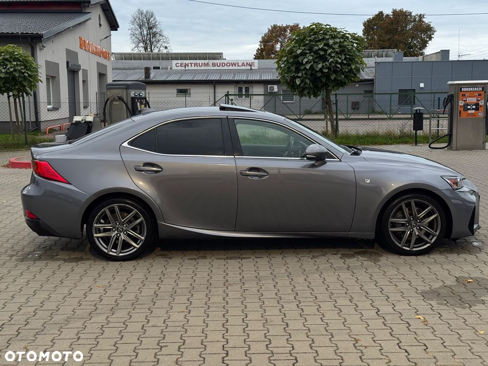 Lexus IS 200t F Sport - 8
