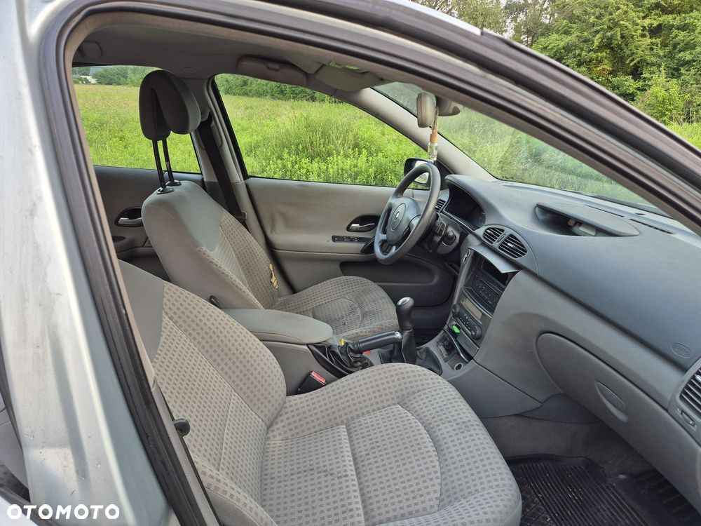 Renault Laguna - 6