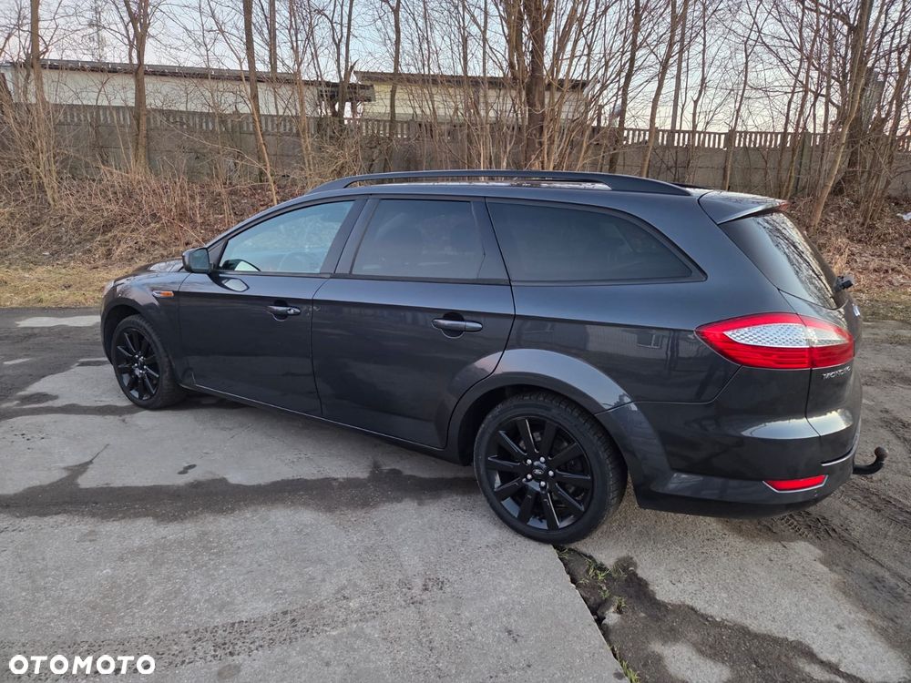 Ford Mondeo 2.0 TDCi Ambiente - 4
