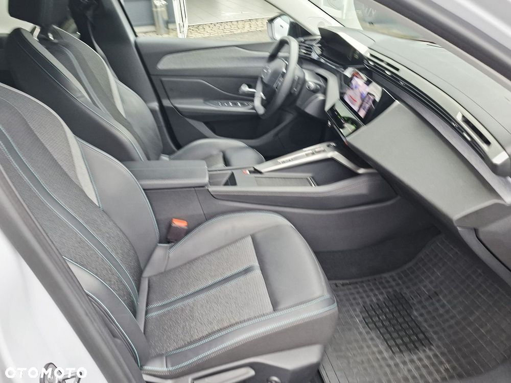 Peugeot 308 1.2 PureTech Allure Pack S&S EAT8 - 16