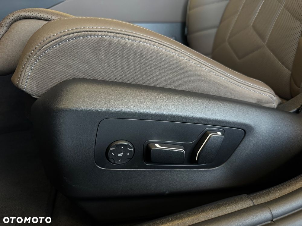 BMW Seria 5 520d xDrive - 21