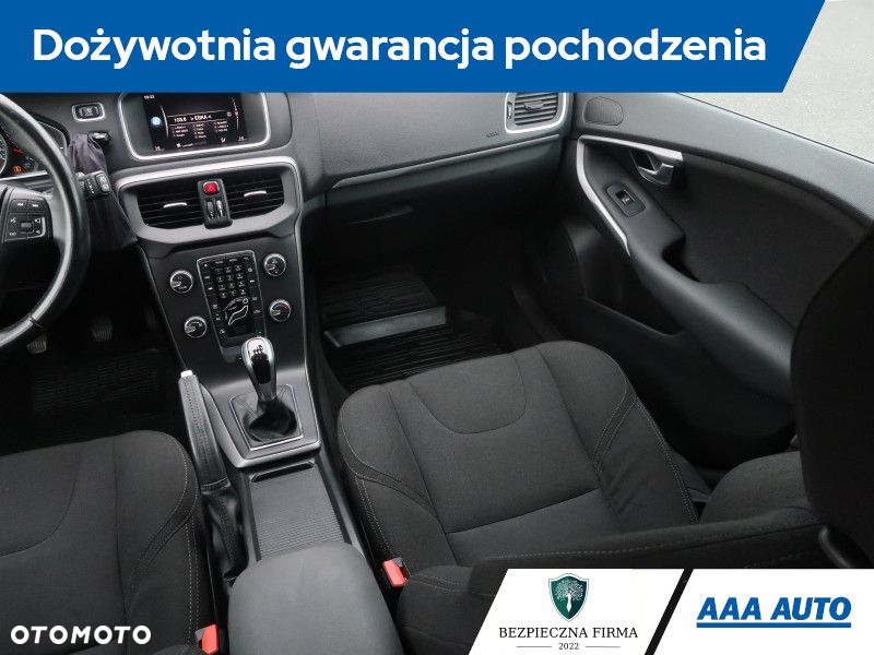 Volvo V40 - 9