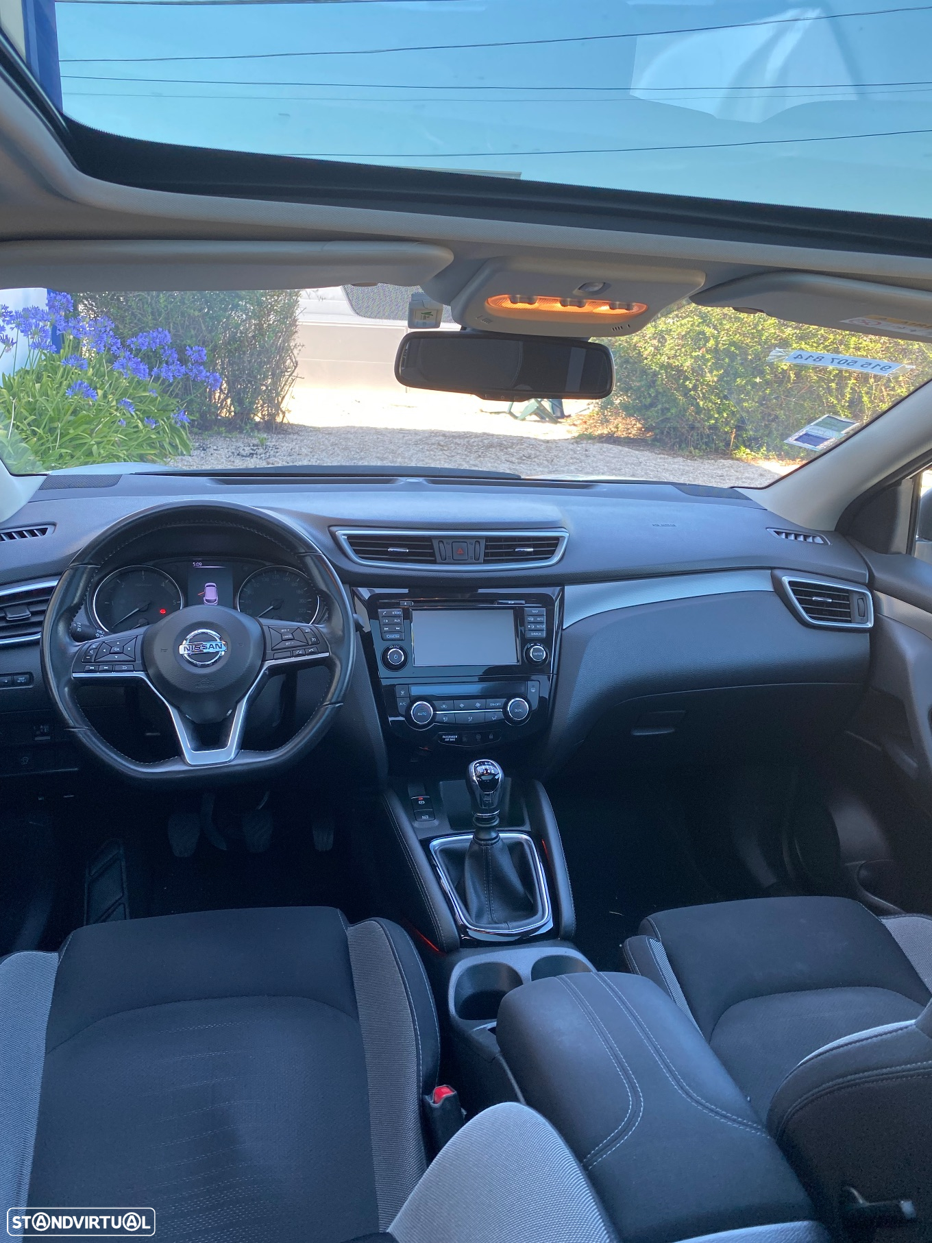 Nissan Qashqai 1.5 dCi N-Connecta 18 - 10