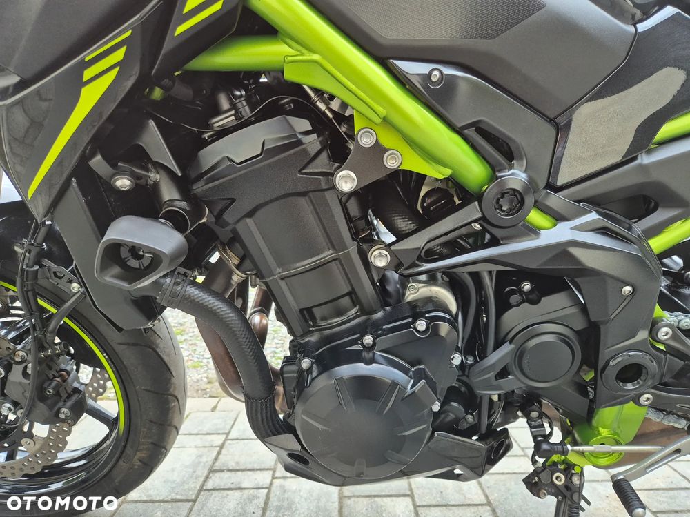 Kawasaki Z 900 - 21