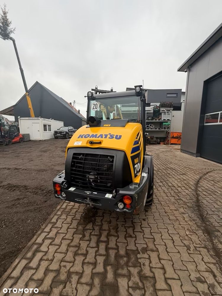 Komatsu WA70 M-8E0 - 5