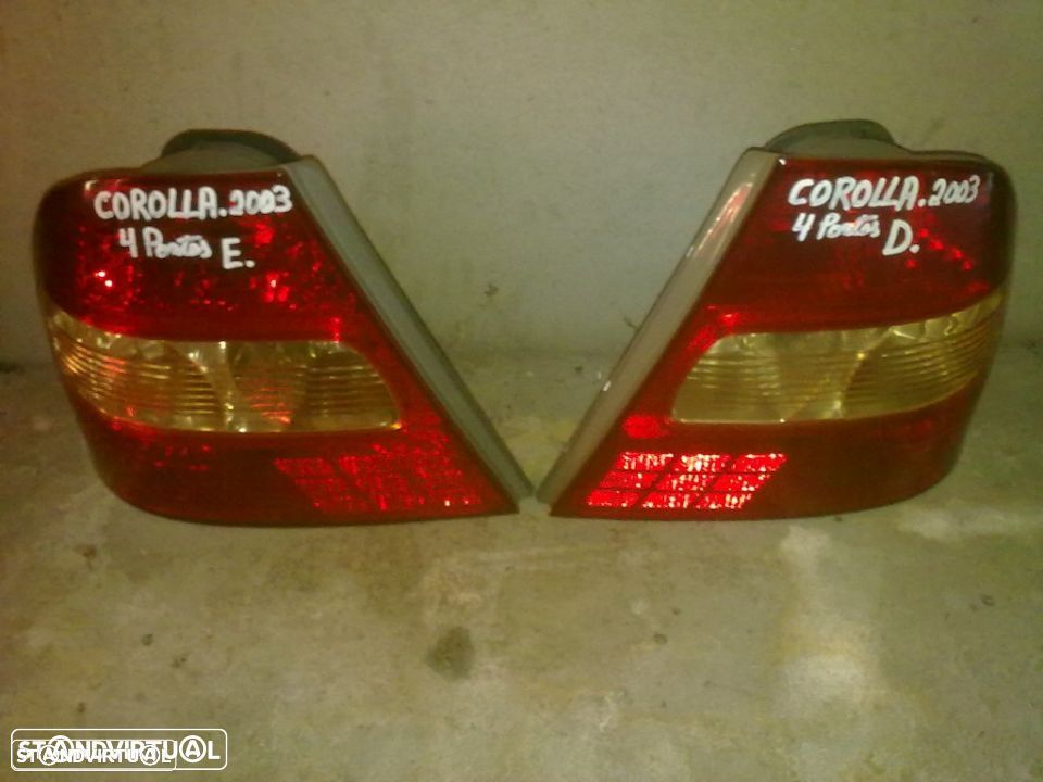 Farolins Toyota Corolla 2003 (4 Portas) - 1