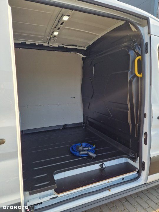 Ford E-Transit - 7