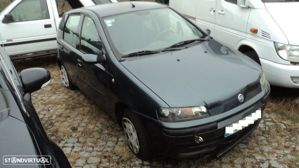 Fiat Punto 1.2 5P 2002 - Para Peças - 2