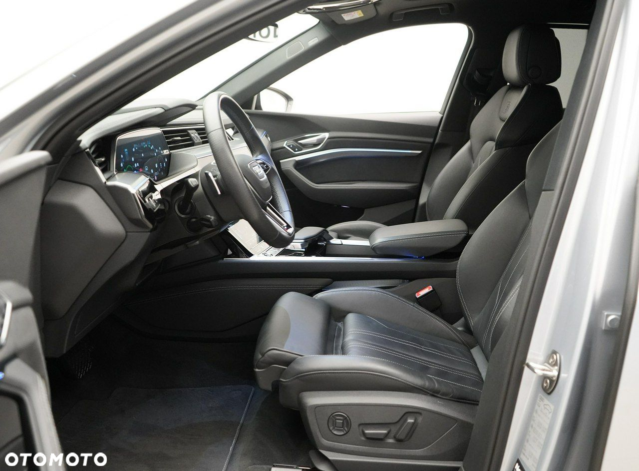 Audi e-tron - 19