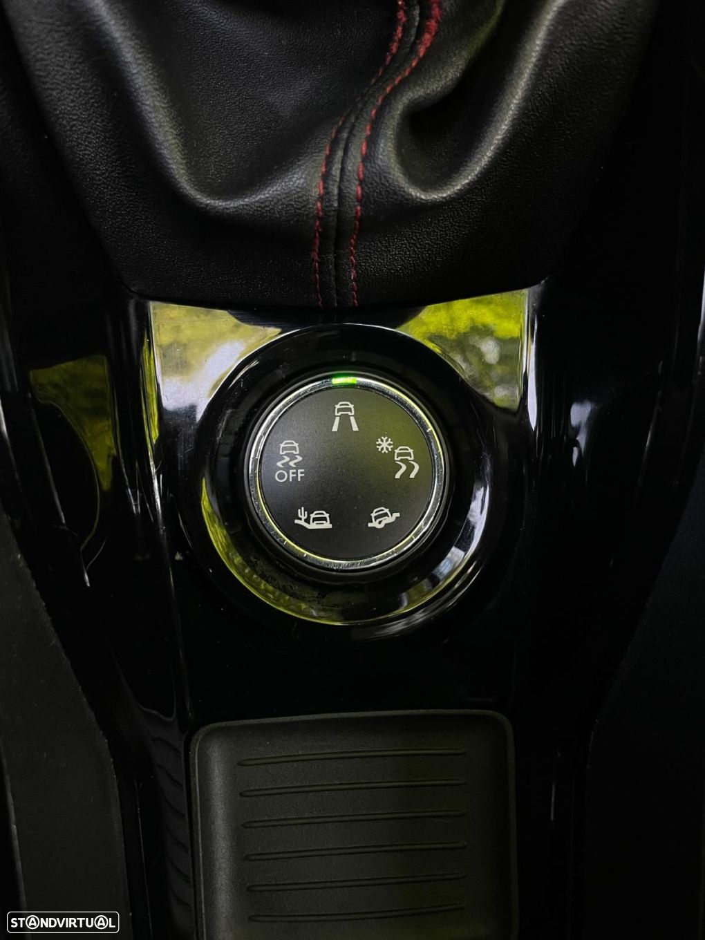 Peugeot 2008 1.2 PureTech GT Line - 31