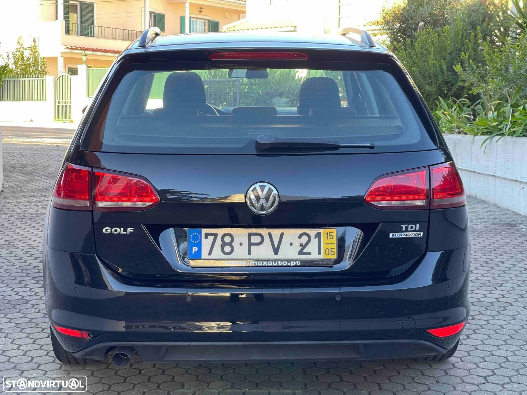 VW Golf Variant 1.6 TDi BlueMotion Confortline - 23